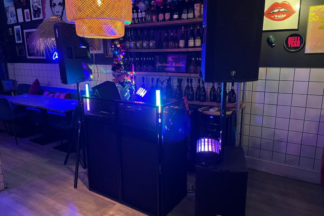 Open-format DJ Buckinghamshire